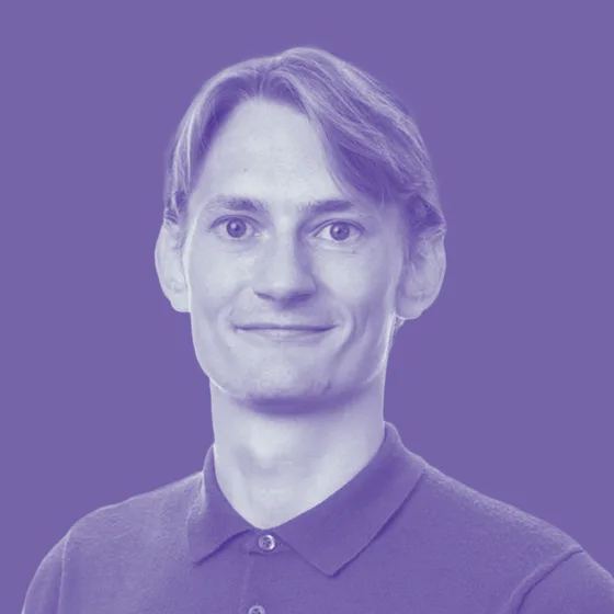 Victor Christensen, Operations at +8h